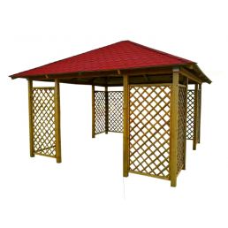 Skydd med rött tak och träram, prytt med trellismönster på sidorna, höjd 330 cm.