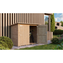 Laudkatusega puidust rattakuur, pealt avatav, helepruun viimistlus. Asub koduaias, suured topeltuksed pääsuga, seina ääres jalgratas.