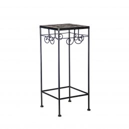 Svart metallblomsterpiedestal med fyrkantig mosaikskiva och dekorativa, snirkliga detaljer, mått 20x20xH50 cm.