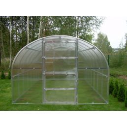 Växthus 'Baltic', 6 mm tjocka polykarbonatplattor, 3 m bred. Standard halvrund design, metallstruktur.