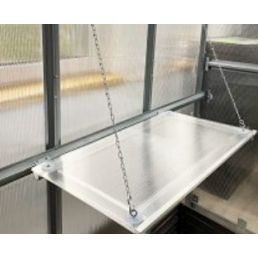 Vit metallhylla för växthus, 74x40 cm, upphängd med kedja.