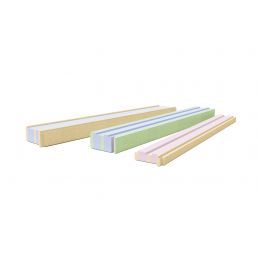 Kolm erinevat värvi liuguste profiili, igaüks ristkülikukujuline, valmistatud metallist või plastikust, pikkus 1150 mm, laius 180 mm, kõrgus varieerub.