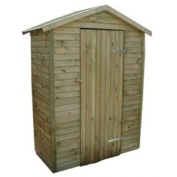 Väike puidust kuur paneelidest, kitsa ühe uksega ja kaldkatusega.