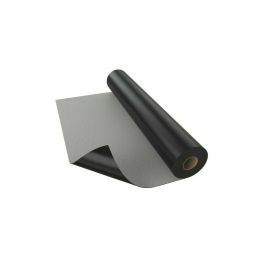 Platt tak PVC-rulle i grå och svart, ena änden utrullad, materialtjocklek 1,2 eller 1,6 mm, mått ca 2x20 meter.