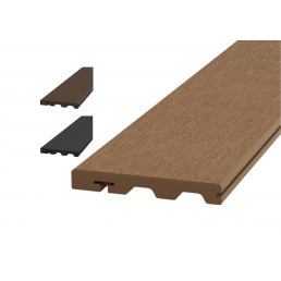 Ruskea puumuovikomposiitti reunalauta 150x20x4200 mm, sileä yläpinta ja uritettu alapinta. Kuvassa näkyy myös kaksi muuta värivaihtoehtoa: ruskea ja musta.