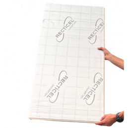 30mm tjock Recticel PIR-isoleringsskiva för bastu, med rutnät och tryckt logotyp.