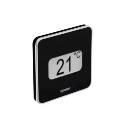 Svart Uponor Smatrix Base rumstermostat med en tydlig digital display som visar 21°C.