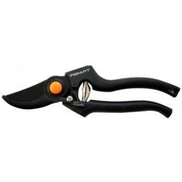 Mustad Fiskars oksakäärid PRO, oranži detailiga, ergonoomiline käepide.
