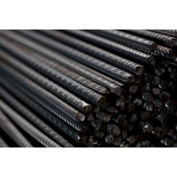 Black, textured reinforcing steel bars, 3 meters in length. Pack of 100 pieces.