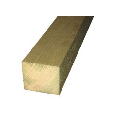 Impregnerad träregel med kvadratisk profil, i ljusbrun färg och mått 100x100 mm.