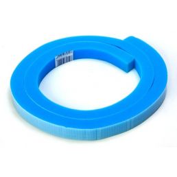 Sininen, joustava Kiilto rajausnauha, mitat 3 x 3 x 200 cm.