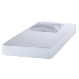 Valge, veekindel laste madratsikaitse, mille mõõdud laius ja pikkus sobivad enamikele standardsetele lastevooditele.