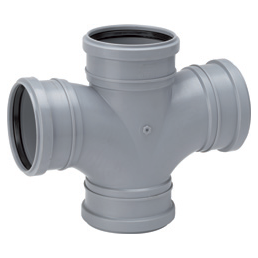 Hall 110 mm läbimõõduga PVC-kanalisatsiooniühendus 88.5 kraadi nurga all.