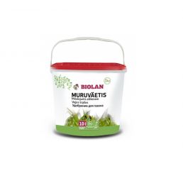 Valkoinen lannoiteämpäri, jossa on punainen kansi ja vihreä kuviointi, teksti 'Biolan Muruväetis'. Tilavuus 20 l.