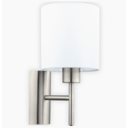 Vit vägglampa med E27-sockel, en 60W lampa. Minimalistisk bas i matt rostfritt stål och en cylindrisk skärm av matt glas.