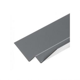 Grå Cedral Click invändig hörnprofil för färdigställande av fasader.